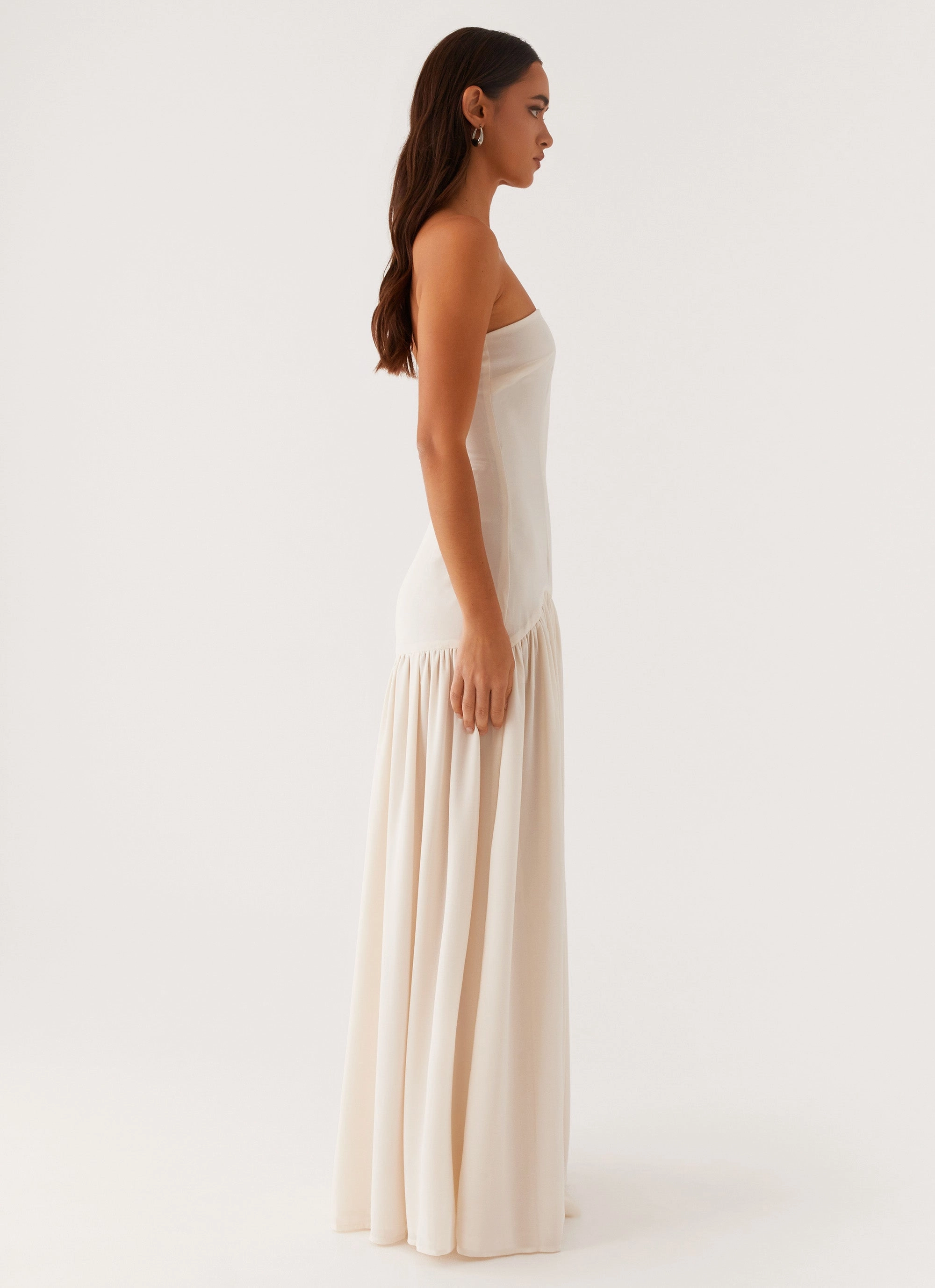 Flowy Texture Modern Motion Eden Strapless Maxi Dress - Ivory