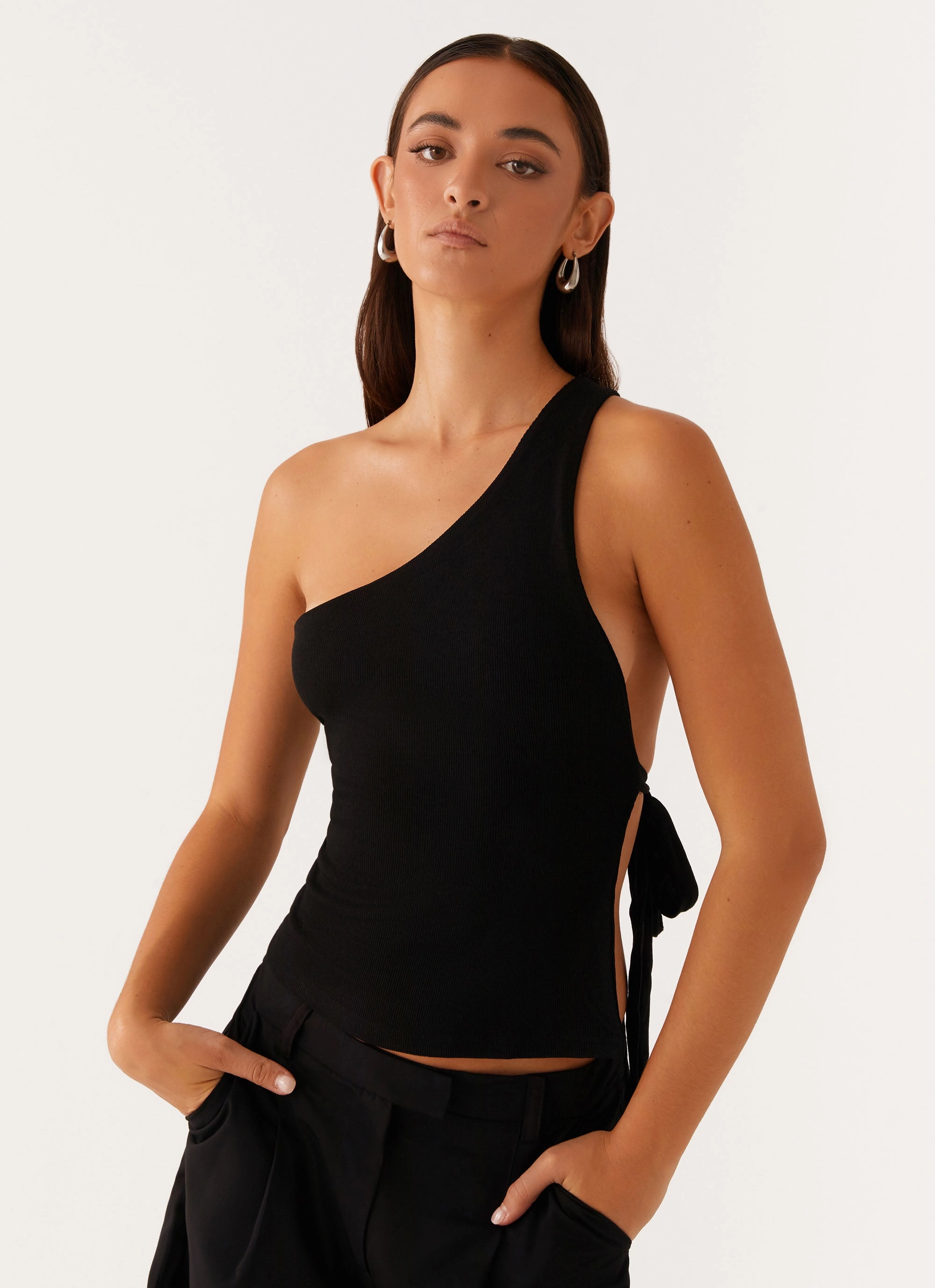Safiya One Shoulder Top - Black long range mission Evaluation - based