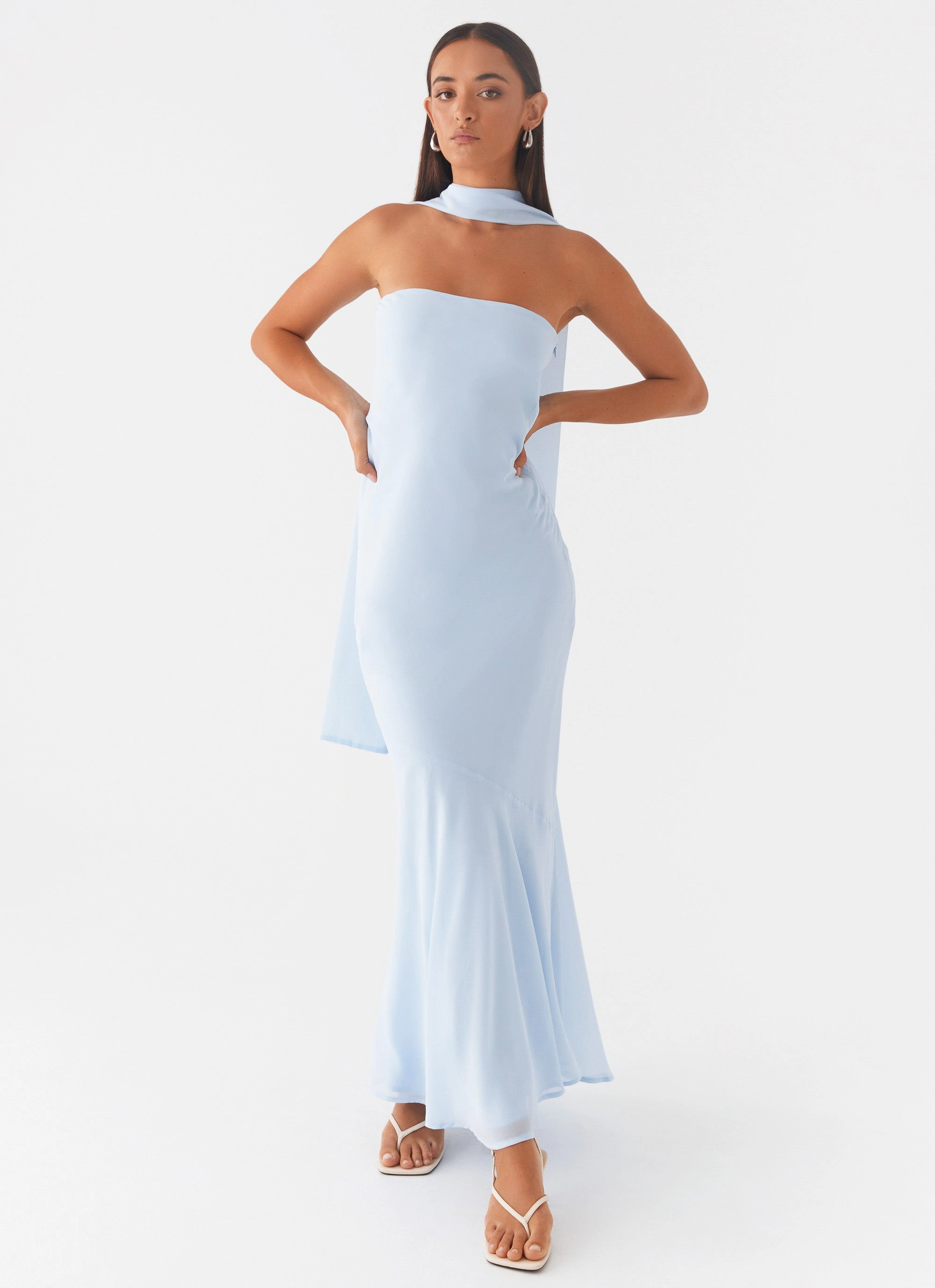 Sophisticated Waist Fit Under The Pagoda Maxi Dress - Blue