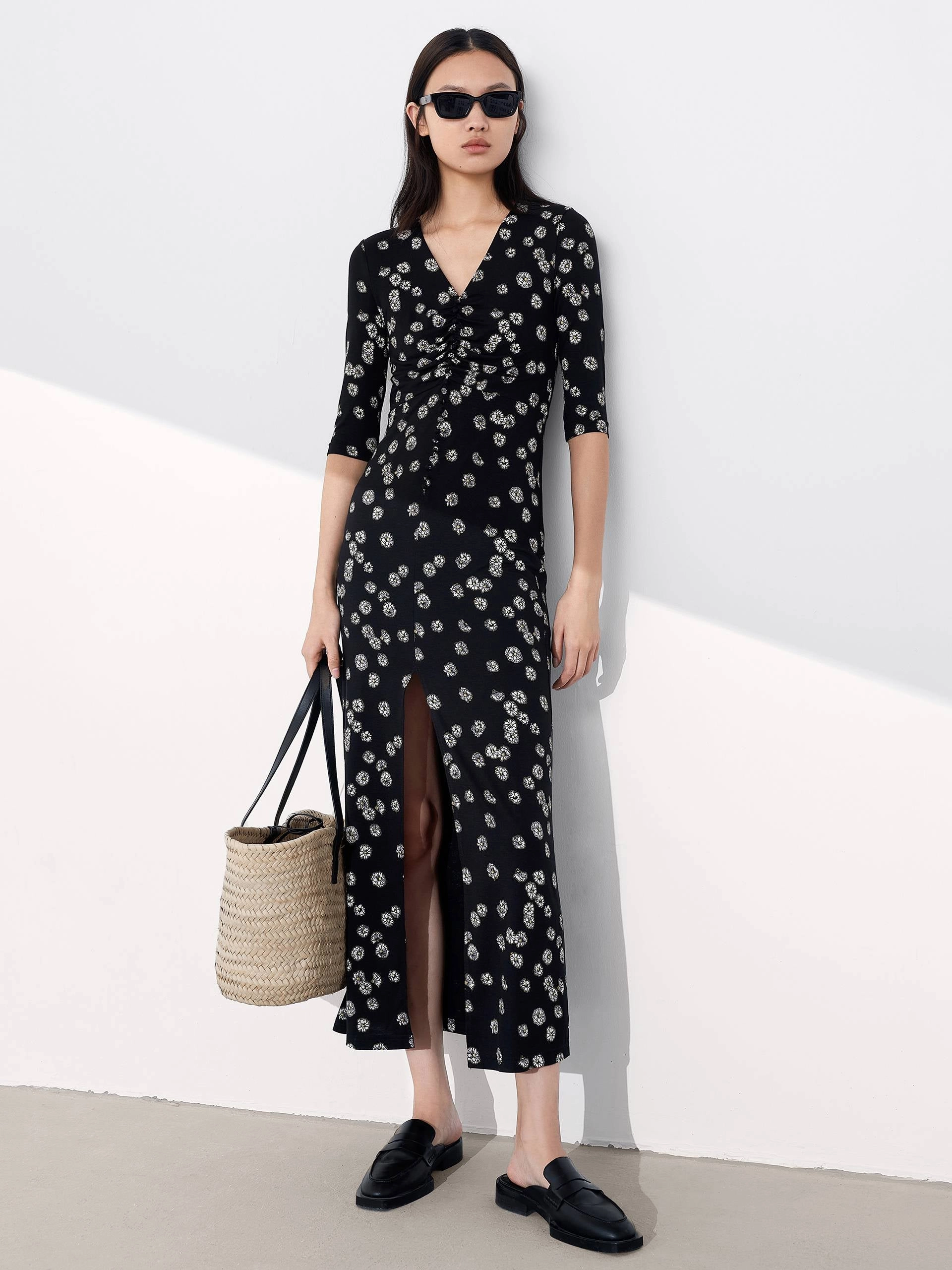 Autumn Mood Fashionable Look V Neck Daisy Print Dress