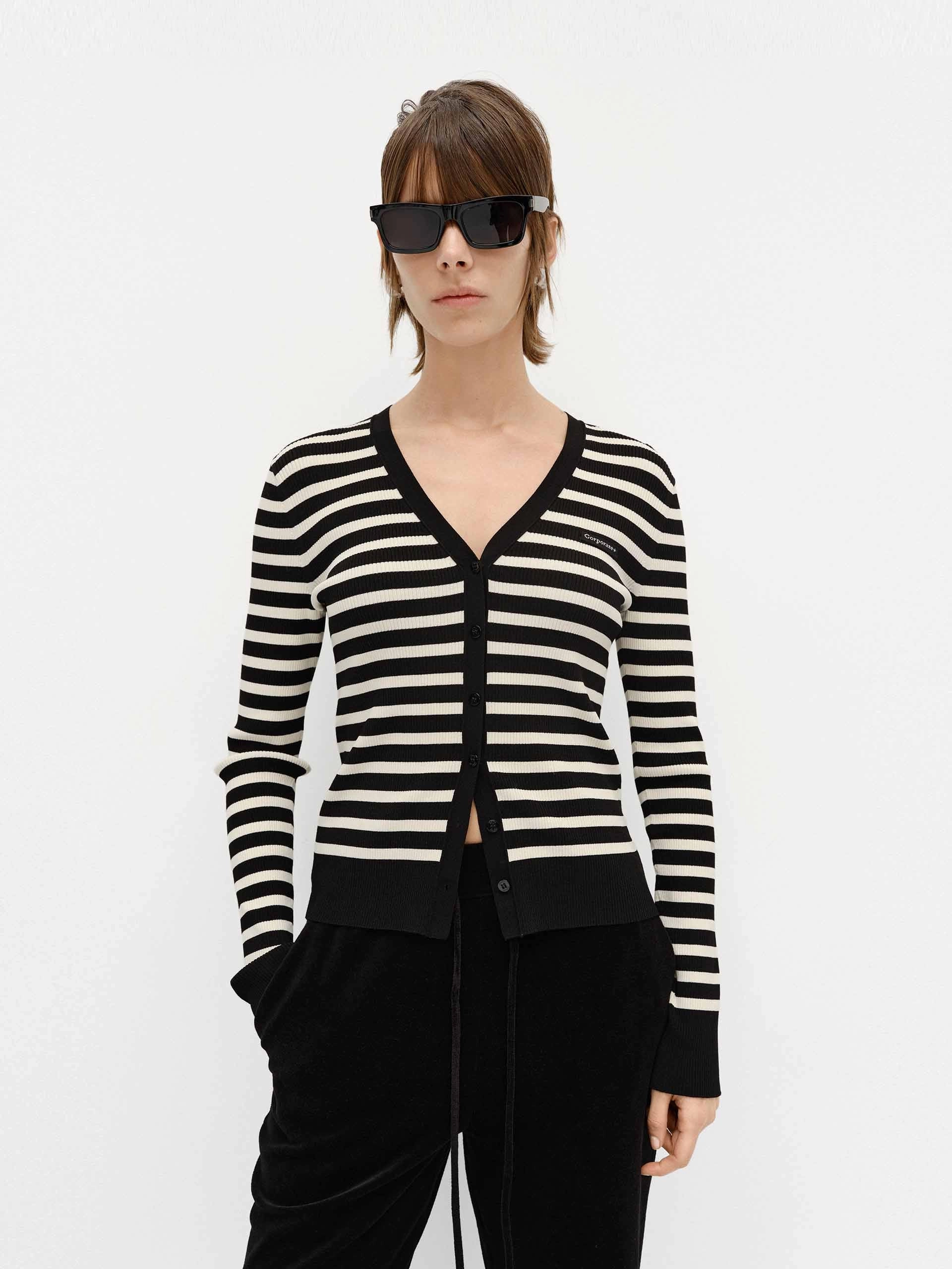 V-neck Ribbed Cardigan Casual Wear Worn In