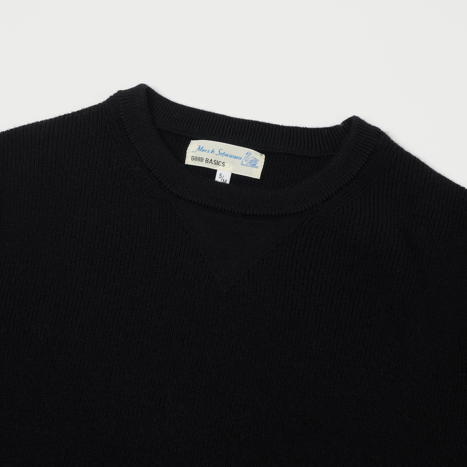 Merz b. Schwanen 'Good Basics' Ribbed Merino Wool Pullover - Deep Black Snug feel Modern Drape