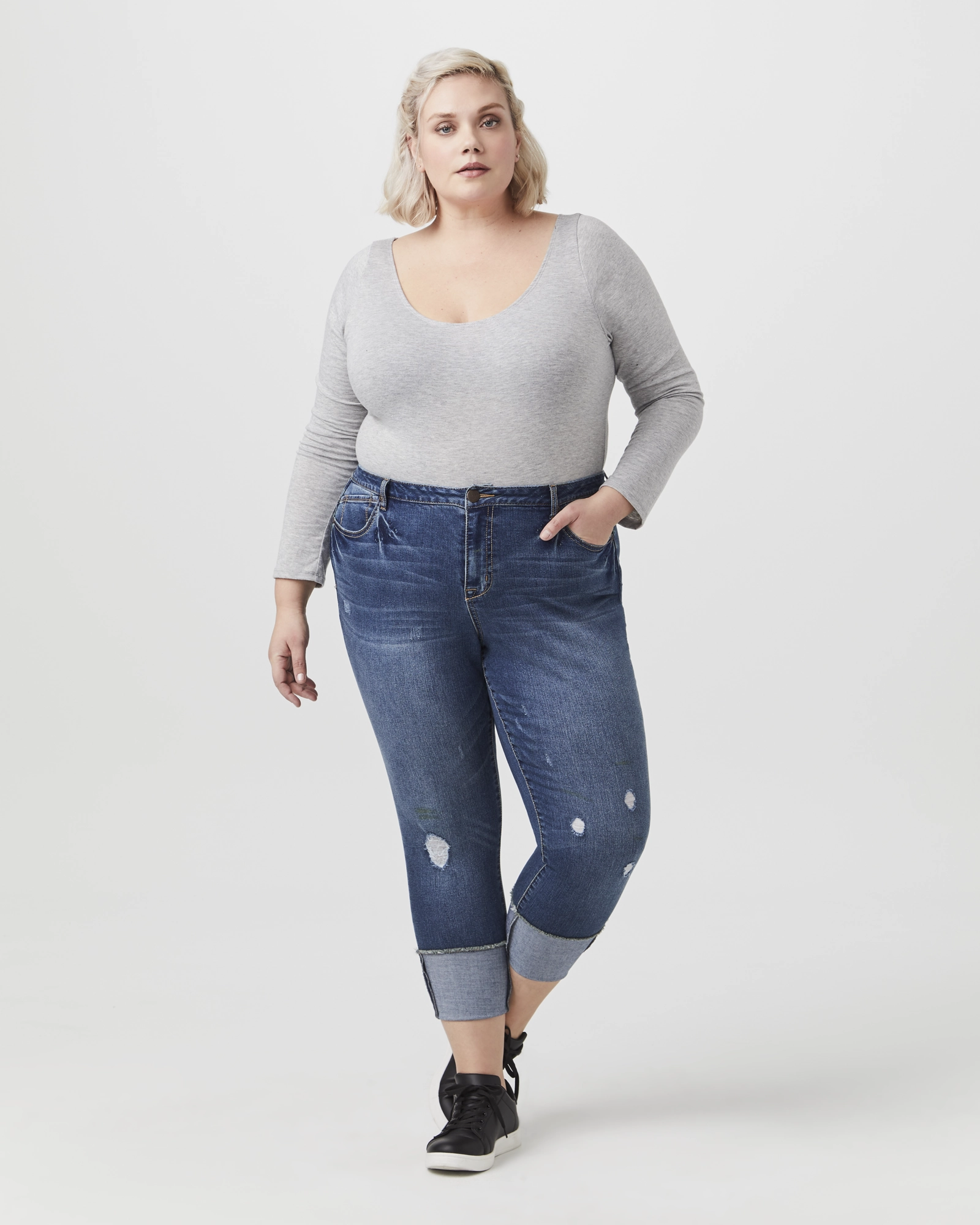 Sunny Vibes Weekend Style Traveler Gear Neutral Outfit Piece Vesey Cuffed Ankle Jean | Dark/Medium Wash