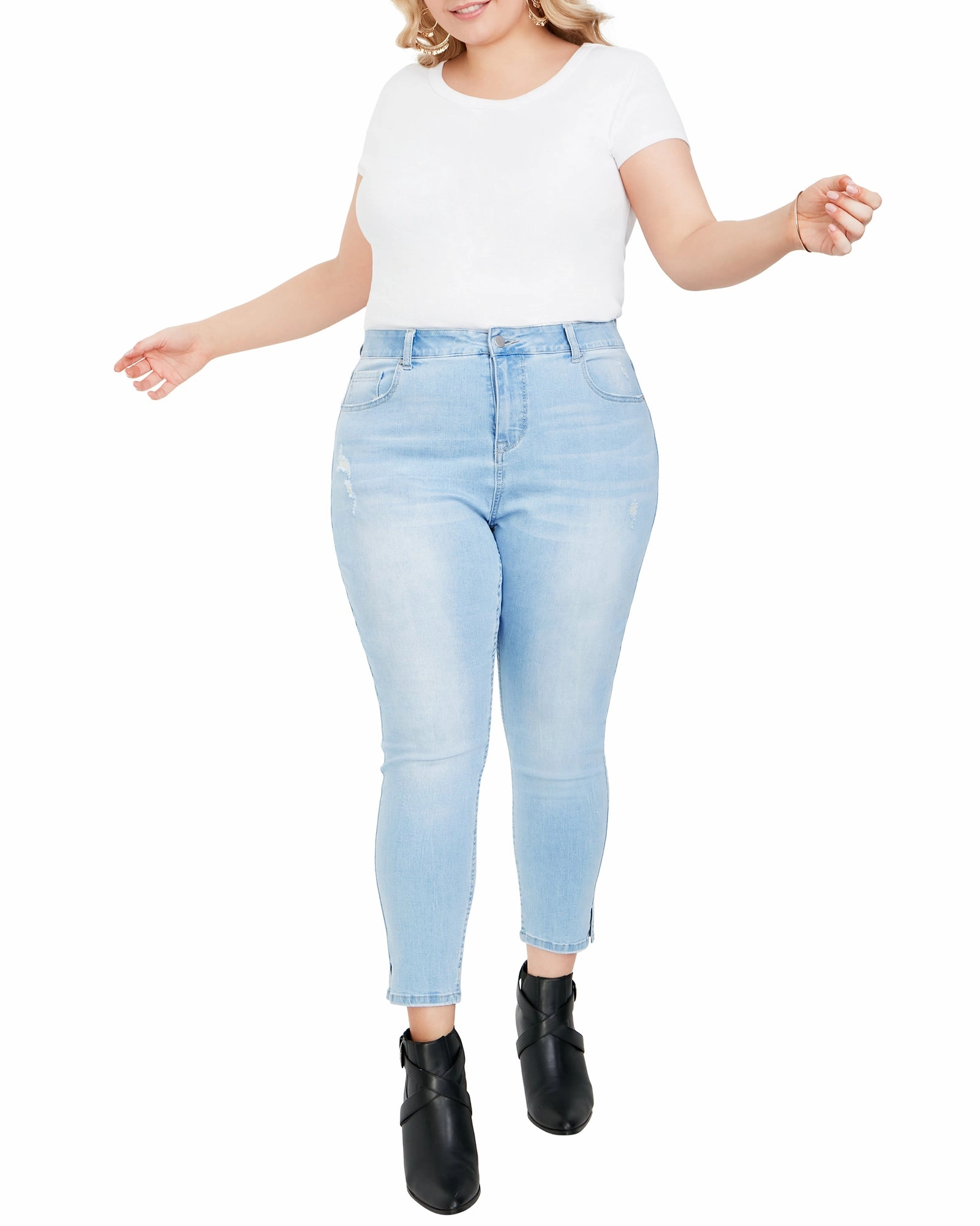 Villa Skinny Jean | Light Wash Beach Day Brunch Outfit Elegant