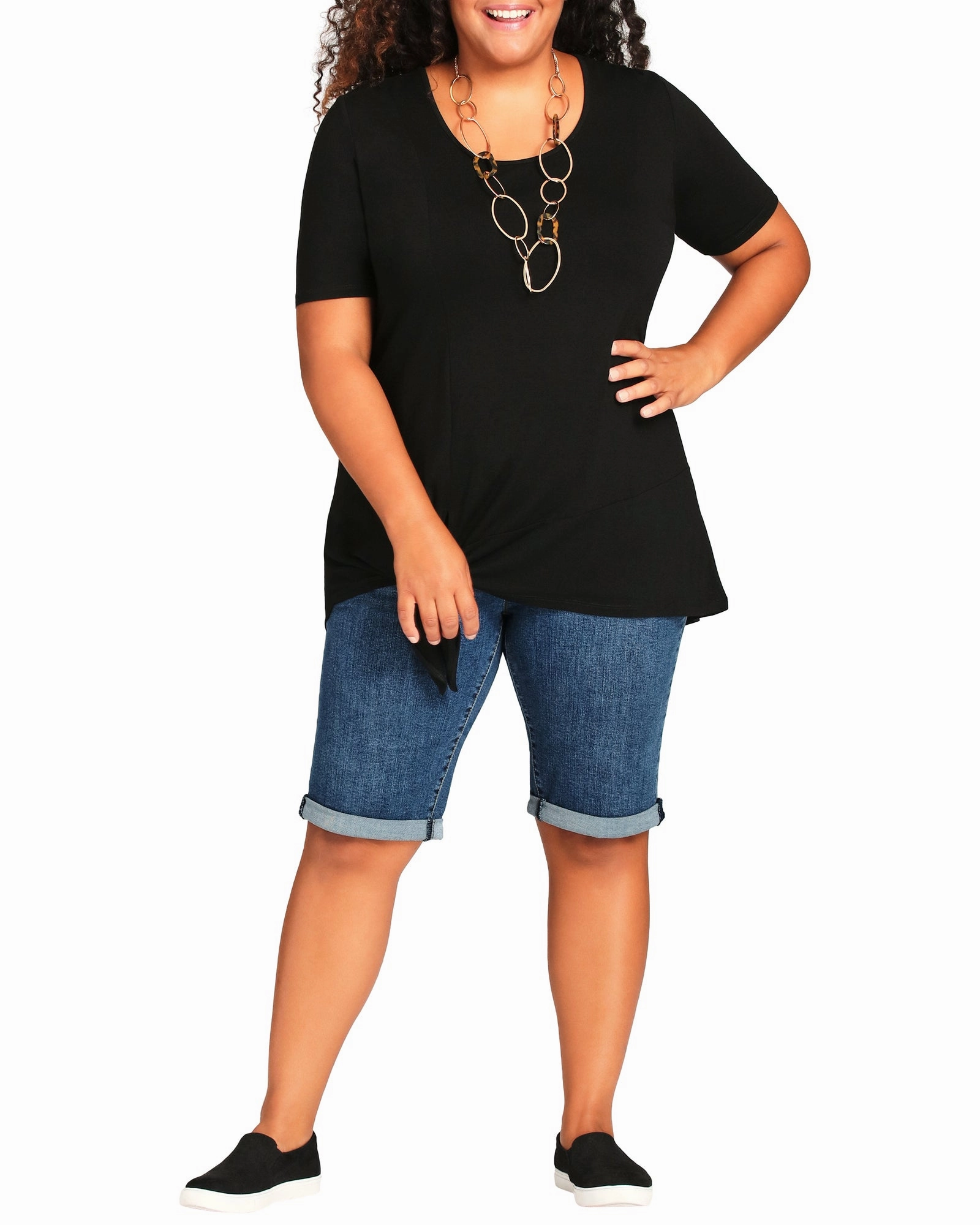 Kimia Denim Cuffed Bermuda Shorts | Medium Wash Versatile Fit Common Outfit