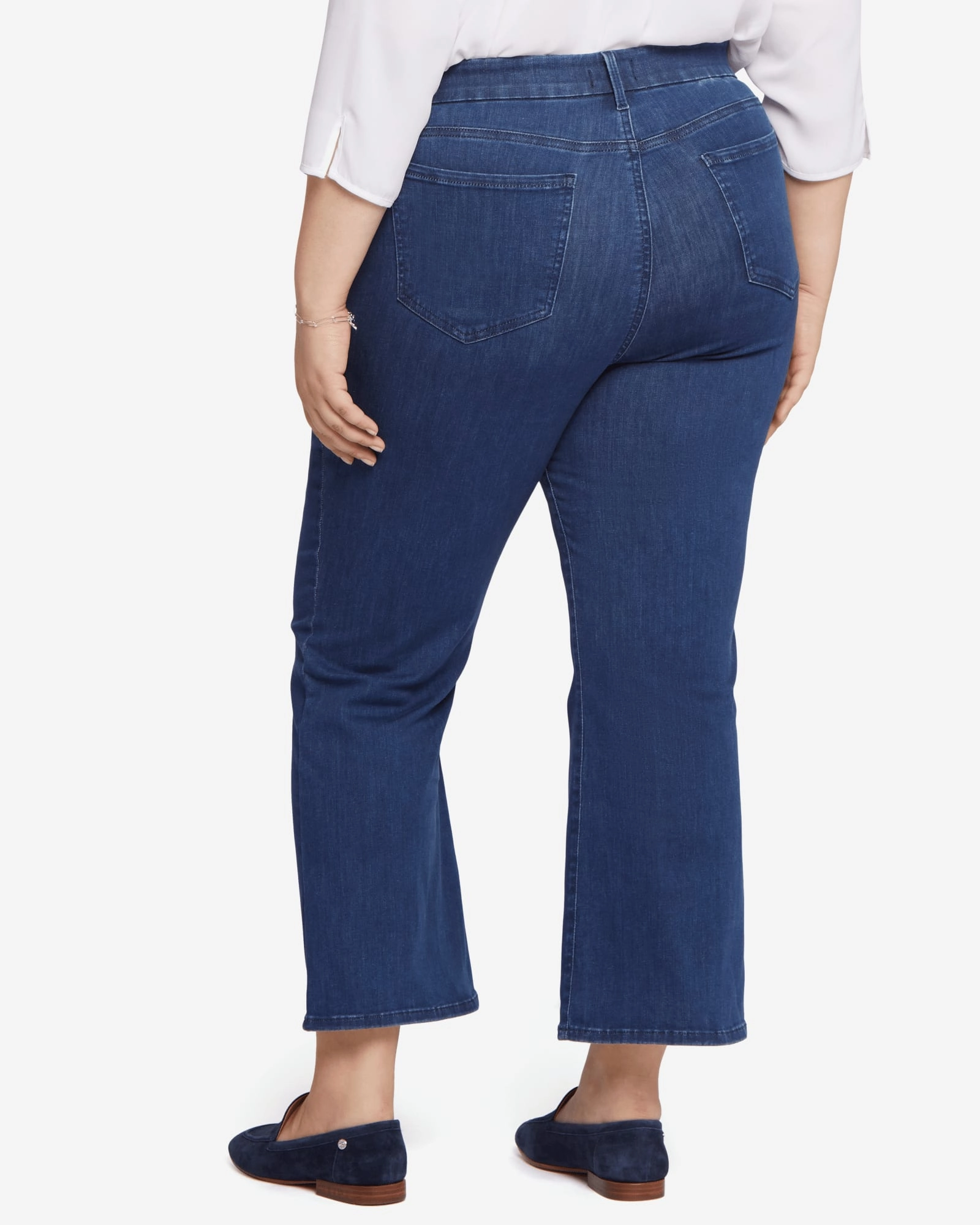 Outdoor Adventure Stylish Elegant Urban Explorer Athlete Fit Waist Match Relaxed Flare Jean | Genesis