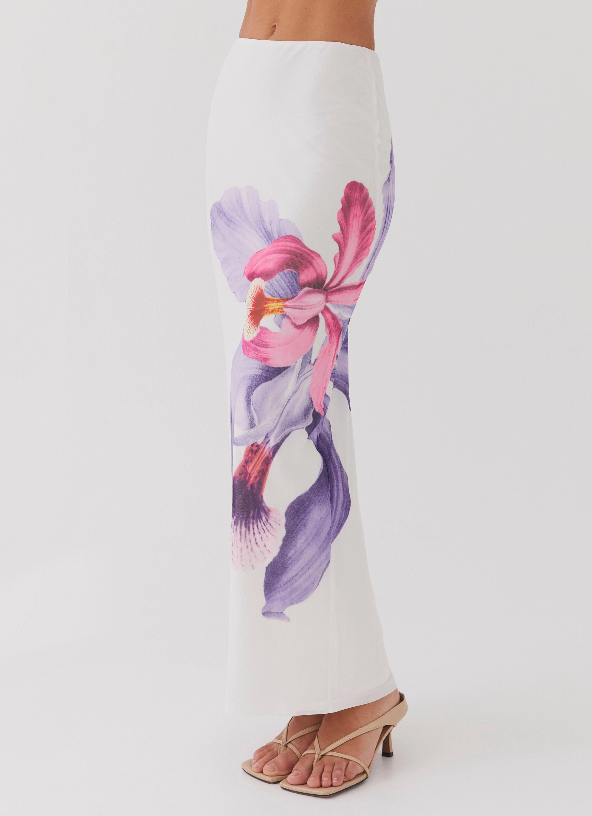 button detail Non Irritating Edges Waiting For Dawn Mesh Maxi Skirt - White