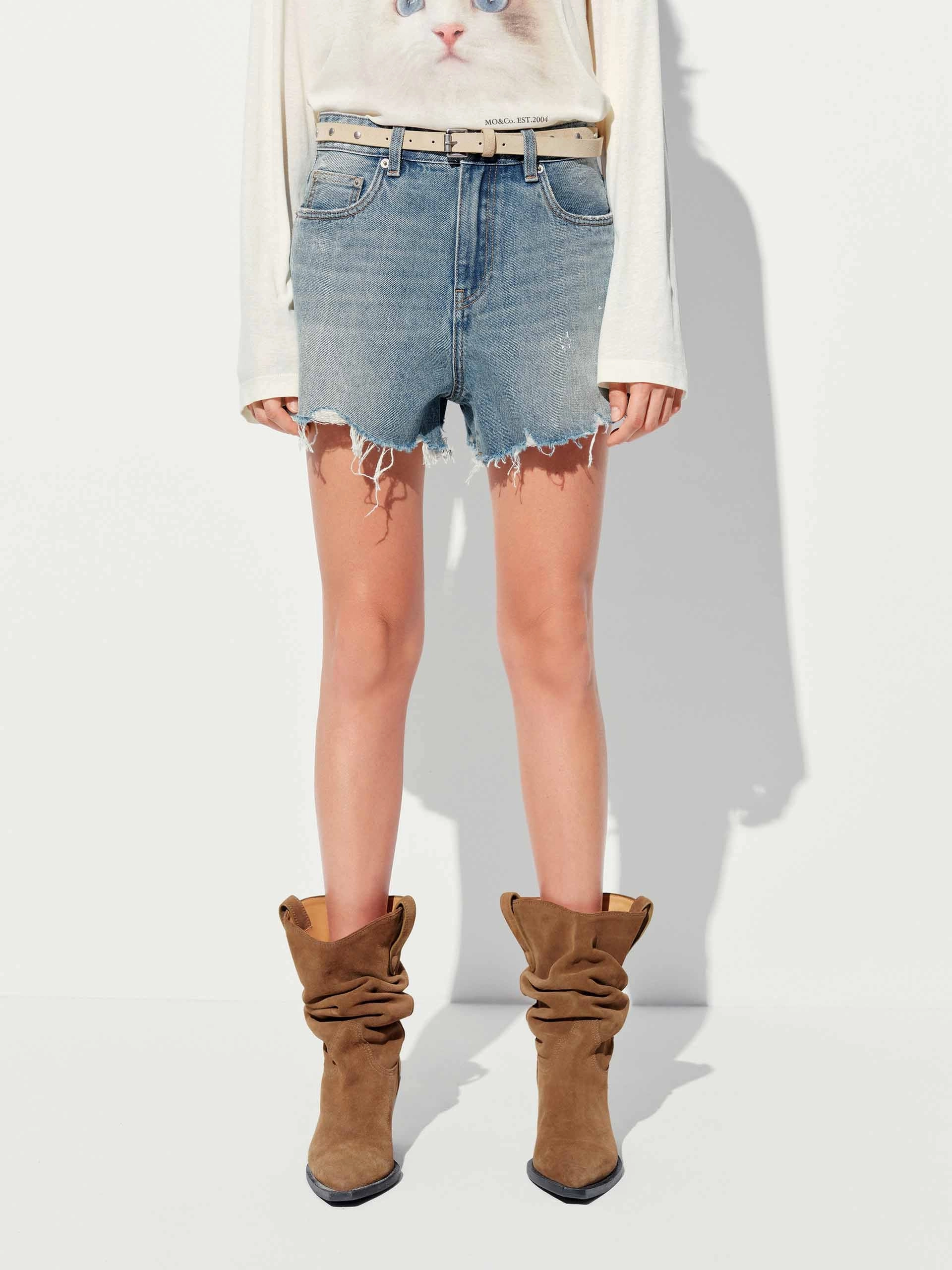 Move Easy hospitality industry Ink-splashed Denim Shorts