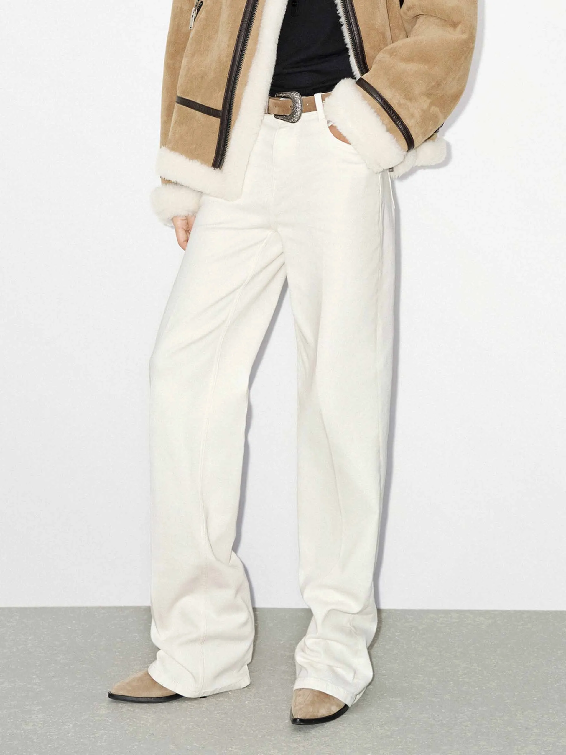 Chill Outfit Spring Mood White Straight Leg Jeans