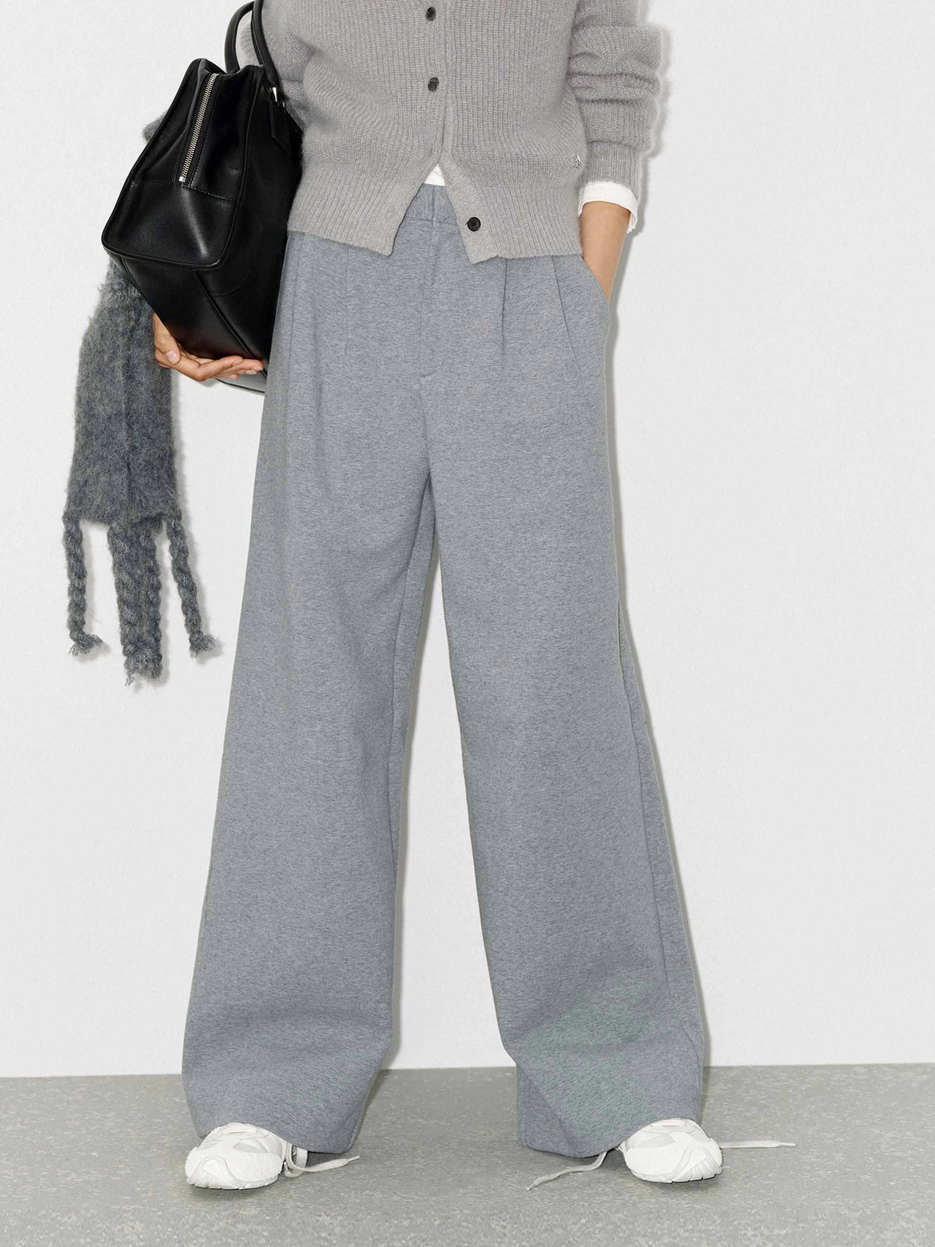 Durable Fit Tough Wear Wide Leg Pleated Sweatpants
