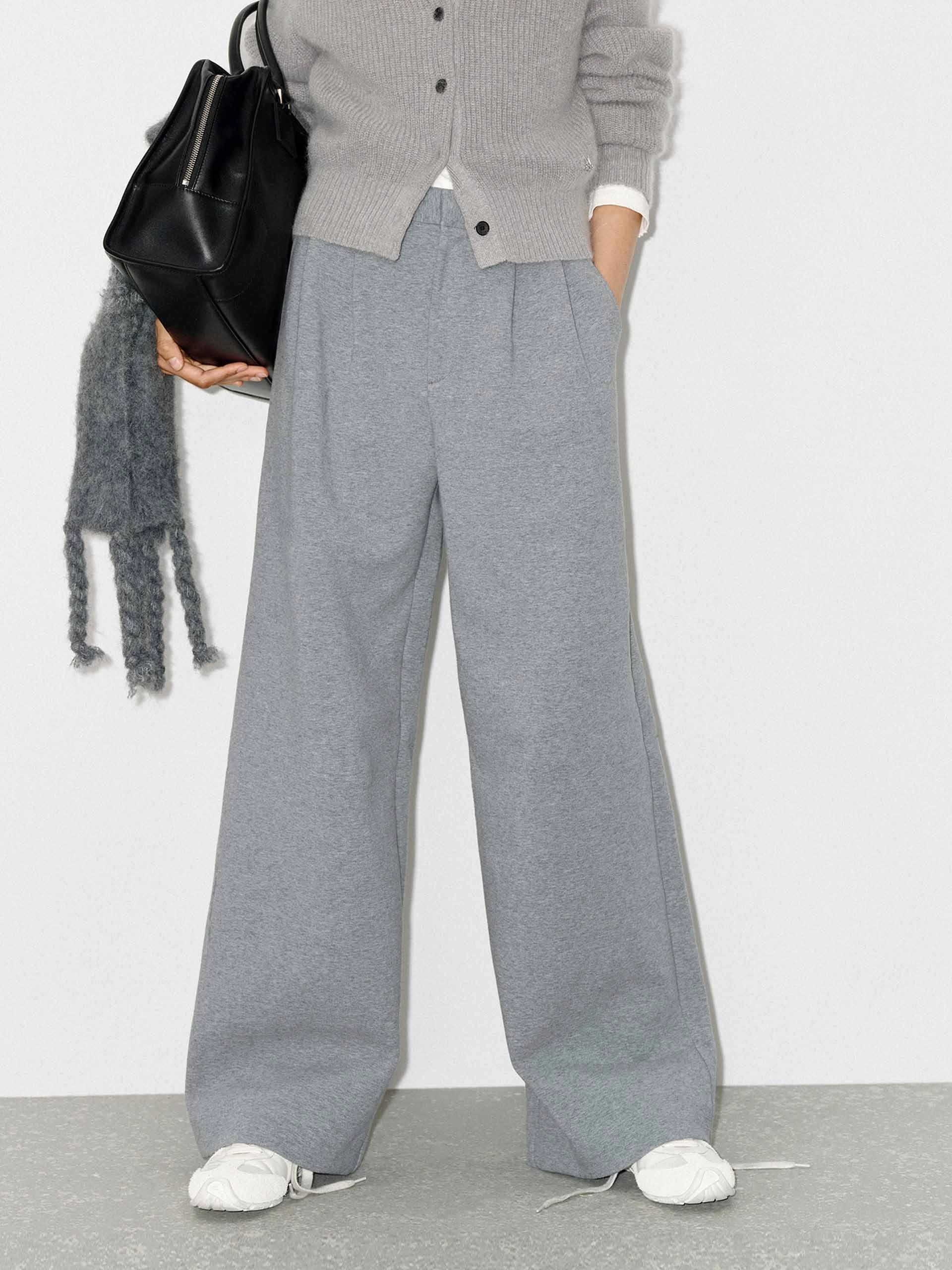 Cozy Wear Wide Leg Pleated Sweatpants