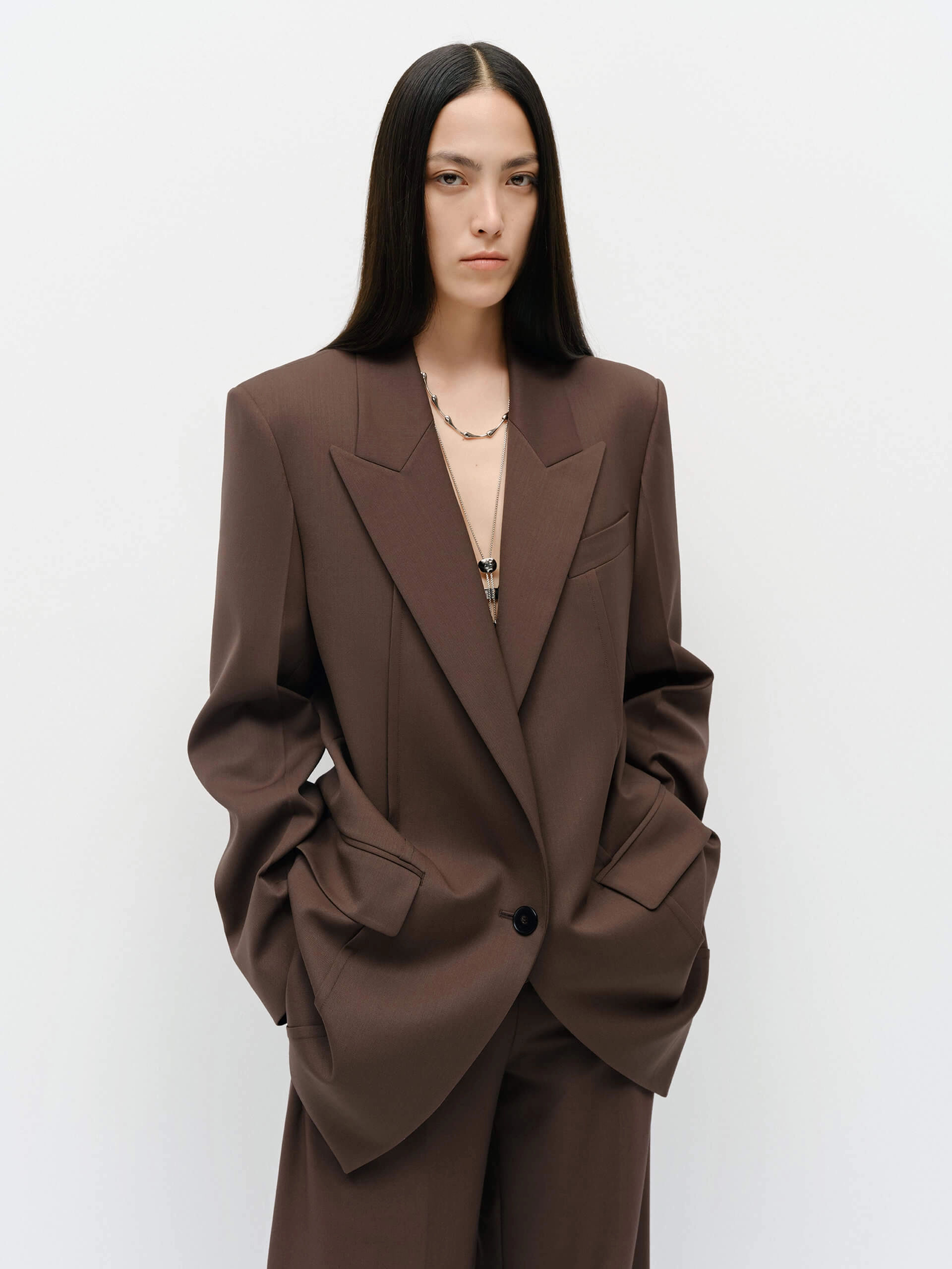 Neutral Style Reinforced Seam Construction Wool Blend Structured Blazer