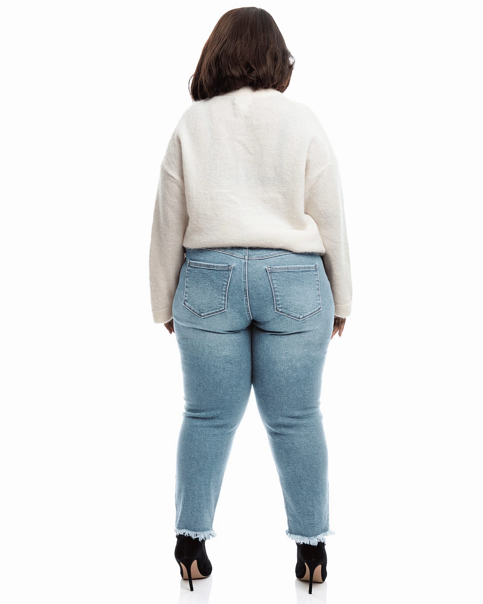 Sheila Unveven Fray Girlfriend Jean | Ruby Travel Light