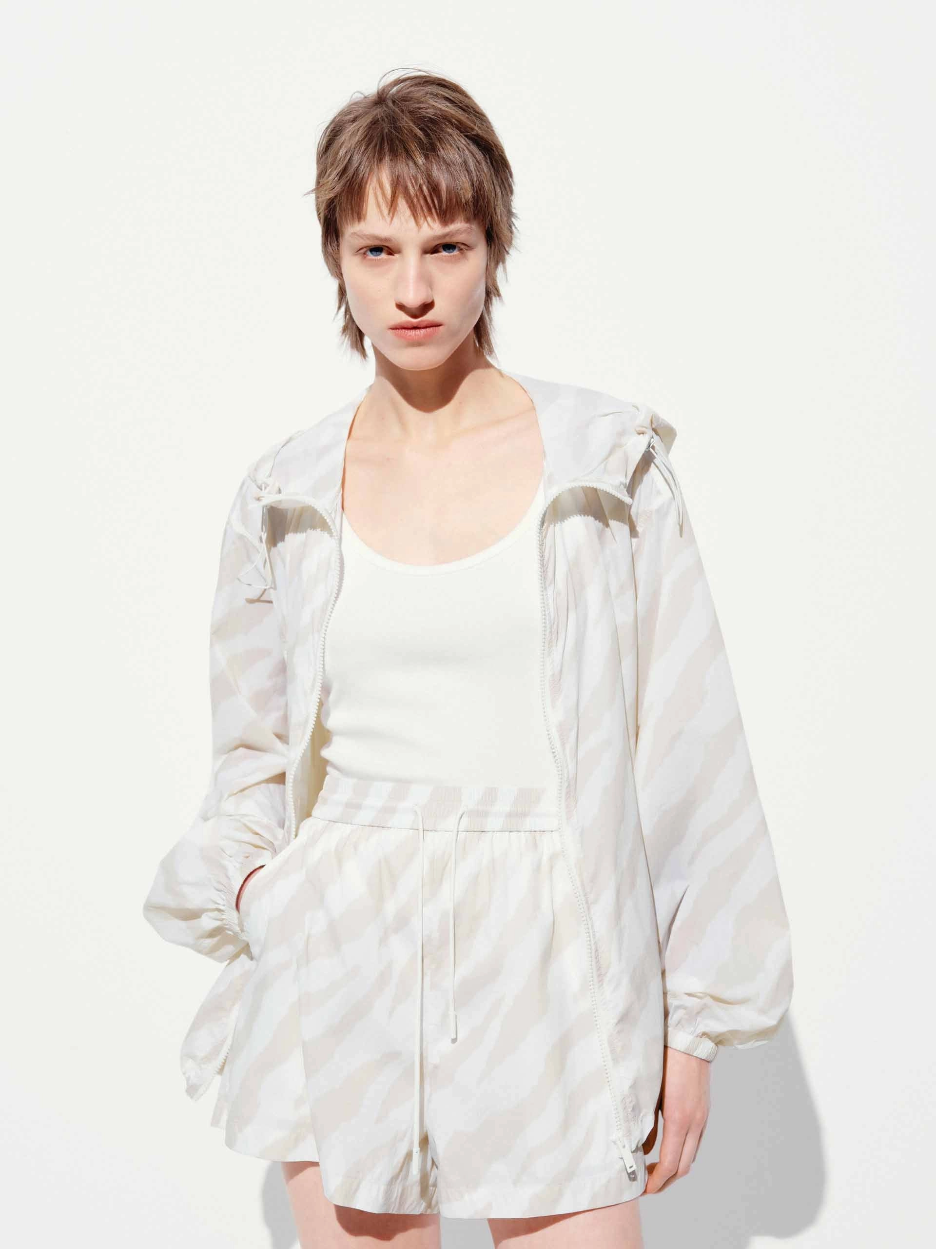 Compact Packable Feature Zebra Pattern Hooded Coat