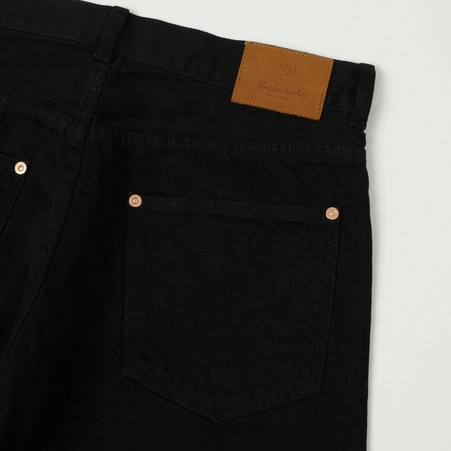 Knickerbocker K102 Regular Straight Jean - Black Lifestyle Outfit